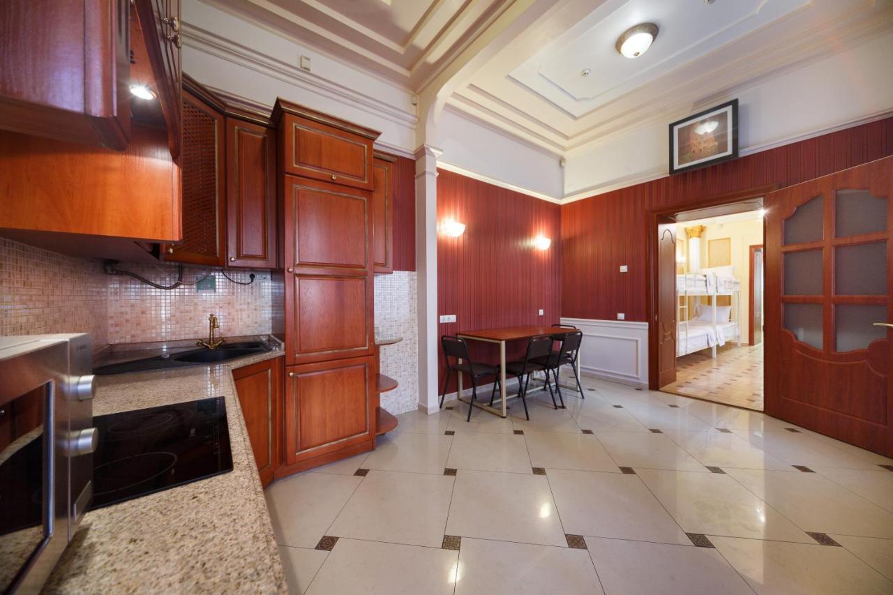 Hostel Suputnyk Lviv Luaran gambar